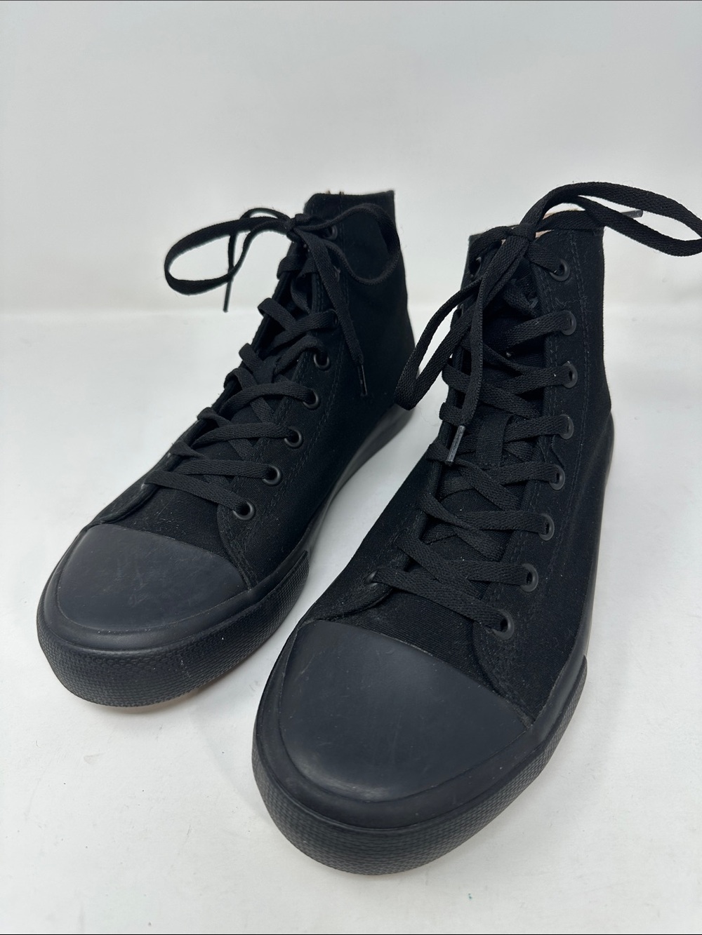 Lugz hi tops Size 8